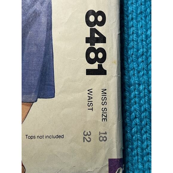 McCalls 8481 Sewing pattern A line skirt midi size 18 - Picture 2 of 6